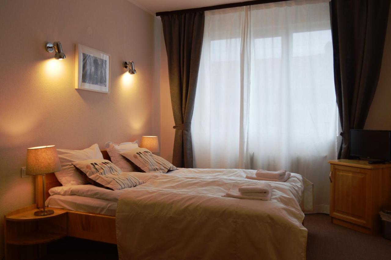Hotel Horizont Dobrinishte Exterior foto