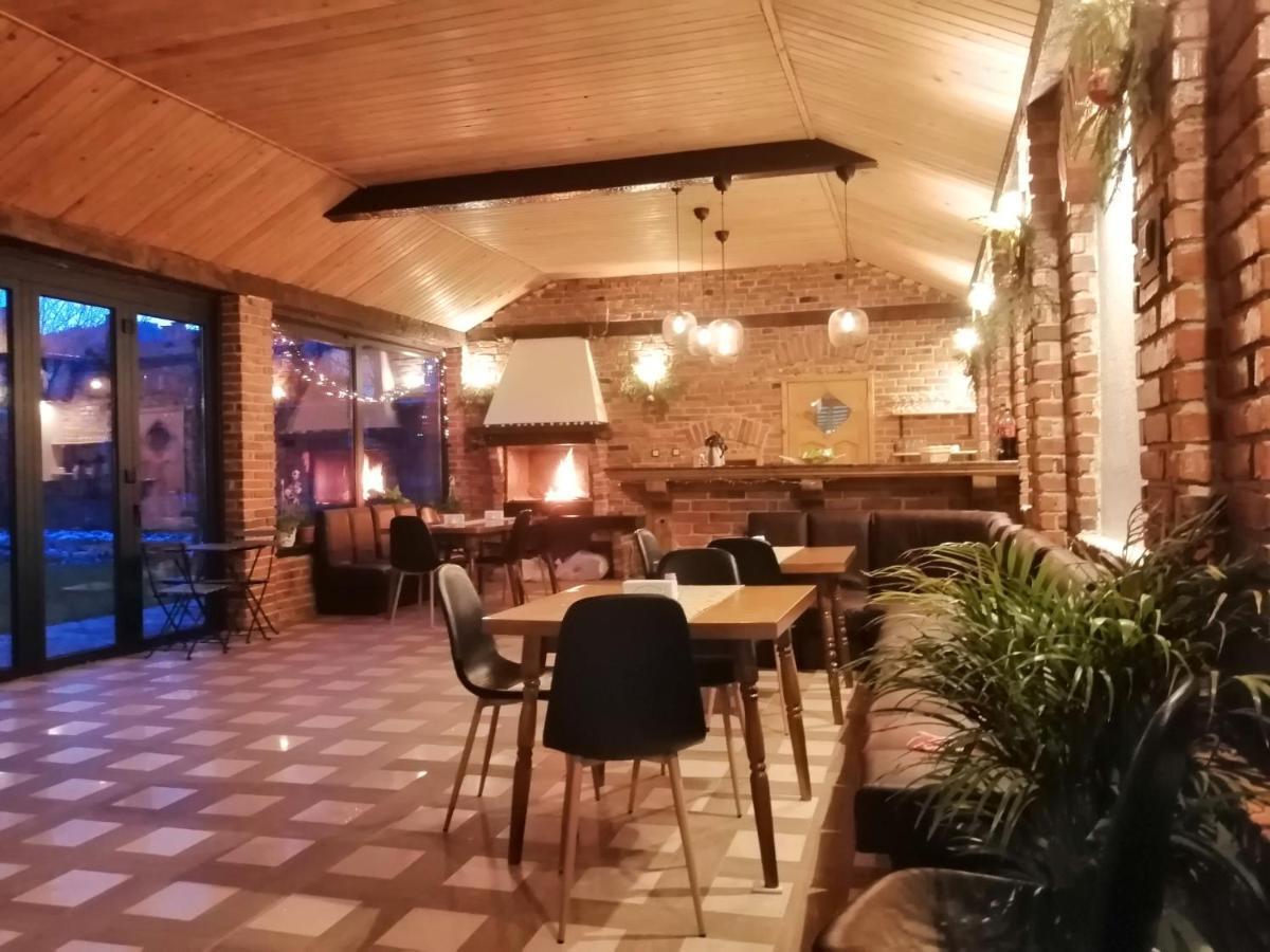 Hotel Horizont Dobrinishte Exterior foto